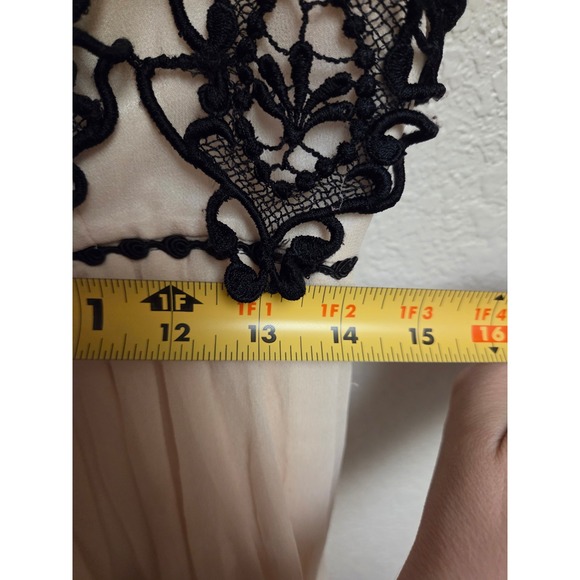 Vintage 90s Y2K Laundry by Shelli Segal Silk Top Lace Trim Spaghetti Strap Black - Picture 5 of 7